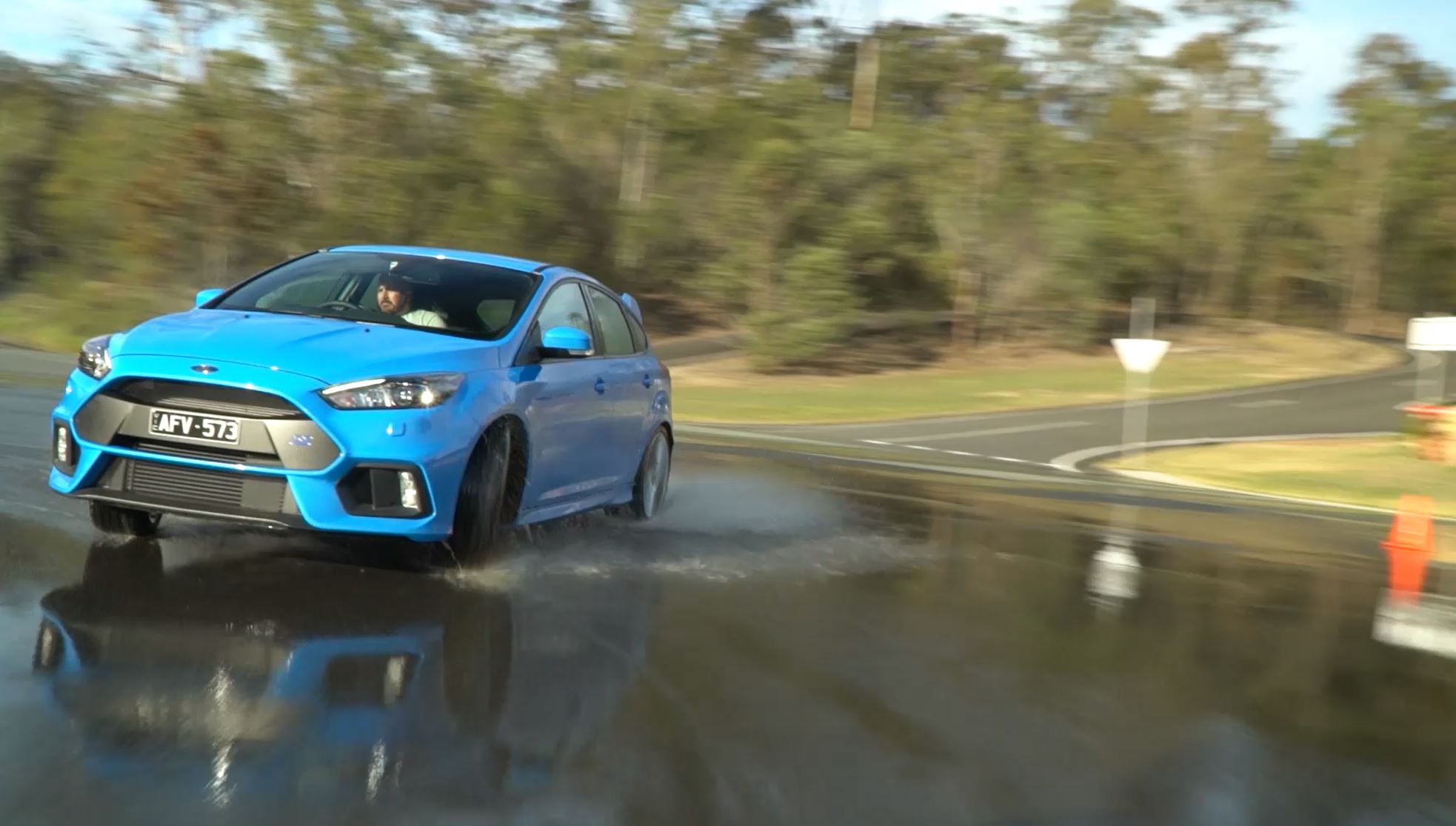 I tried the Focus RS drift mode and it's fantastic - techAU